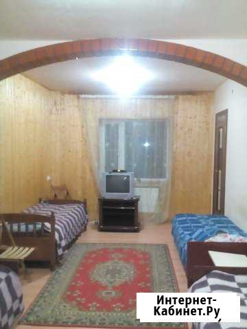 Комната 30 кв.м. в 2-к, 1/2 эт. Усть-Лабинск - изображение 1