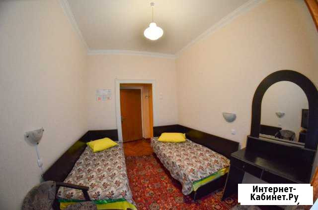 Комната 14 кв.м. в 1-к, 2/2 эт. Глазов - изображение 1