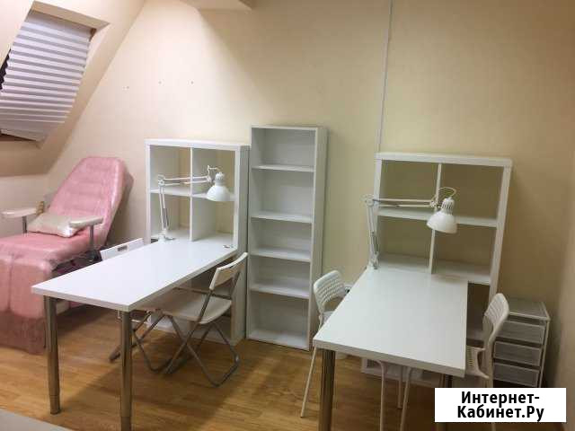 Сдам рабочее место мастеру маникюра/ педикюра Сочи - изображение 1