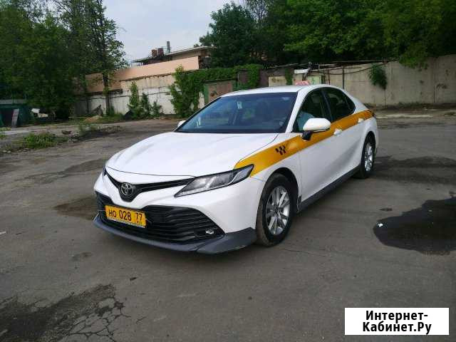 Аренда Toyota Camry под такси Москва - изображение 1