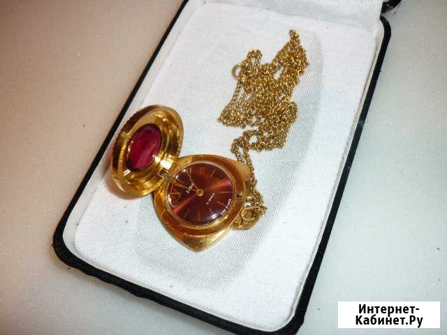 Часы-кулон Заря с позолотой и рубином Белгород - изображение 1