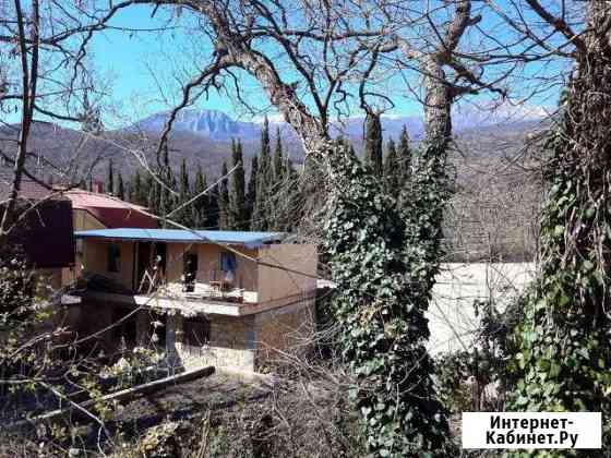 Дом 200 кв.м. на участке 1 сот. Алушта