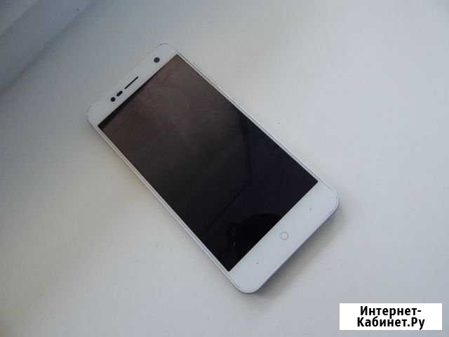 ZTE Blade V8 32GB (золотой) Пенза - изображение 1