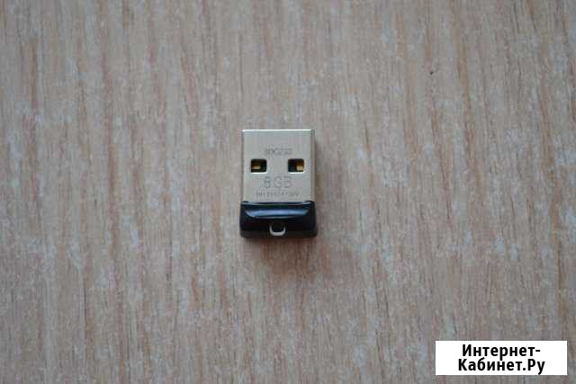 USB флешка 8 Гб SAN disk Б/У Курск - изображение 1