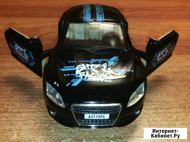 Модель машинка Audi TT 1-32 игрушка на радиоуправл Ейск - изображение 1