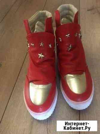 Кроссовки Симферополь