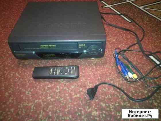 Видеомагнитофон Panasonic + кассеты Иваново