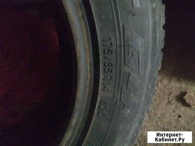 Продам 2 шины toyo норм состояние Усолье-Сибирское - изображение 1