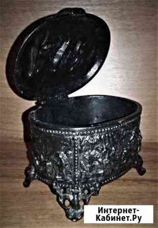 Шкатулка овальная Tанцы и Охота СССР Касли Чугун Краснодар