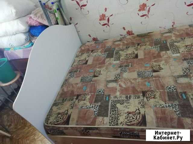 Кровать 2хспальняя и компьютерный стол,это всё вме Чишмы - изображение 1