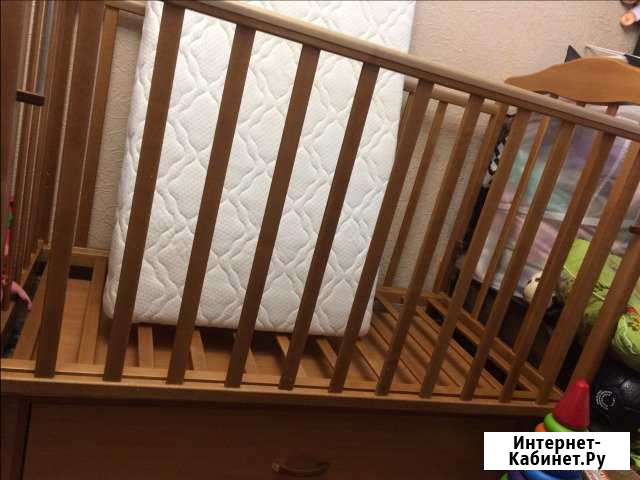 Продам детскую кроватку Губкин - изображение 1