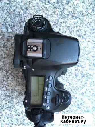 Canon 60D + батарейный блок canon BGE9 рст Подольск