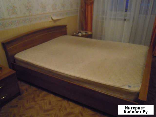 Кровать и две тумбы Набережные Челны - изображение 1