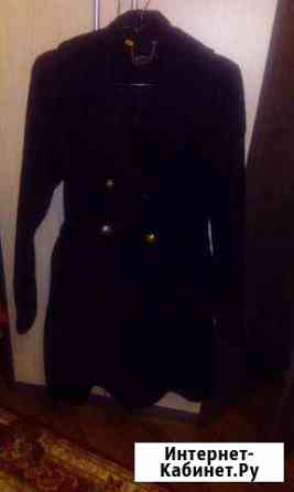 Пальто в хорошем состоянии. черное Абакан