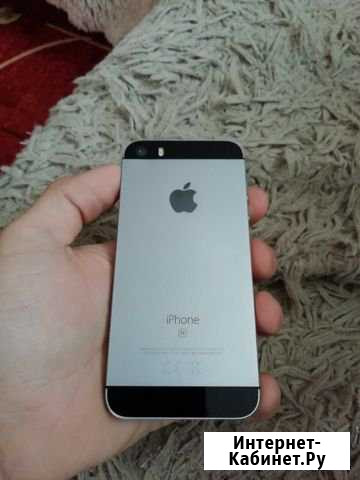 iPhone SE 32gb Калининск - изображение 1
