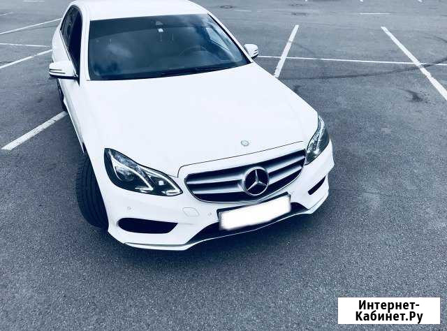 Аренда авто с водителем Mercedes E Санкт-Петербург - изображение 1