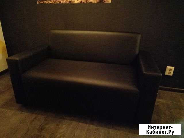 Диван 2х местный чёрный кожзам Петрозаводск - изображение 1