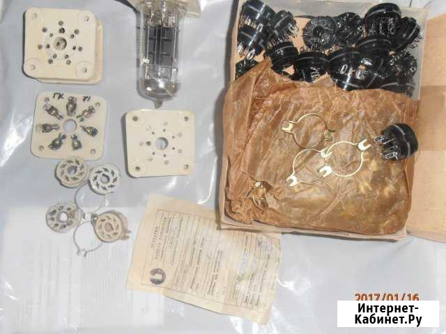 Черные панельки к лампам 6п3с, 6н8с и другим Саратов - изображение 1