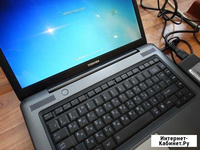 Toshiba 300 15.6 дюйма Клин - изображение 1