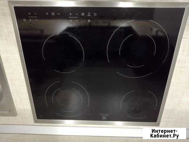Электрическая варочная поверхность Electrolux Вологда - изображение 1