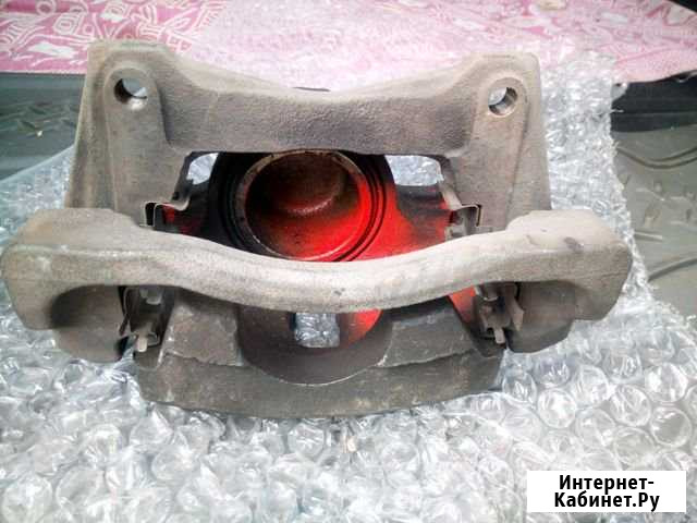 Суппорт правый на тайота виш Абакан - изображение 1