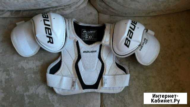 Нагрудник хоккейный Bauer размер М (140-150см) Хабаровск - изображение 1