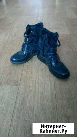 Ботинки сникерсы 38р бу Иркутск - изображение 1