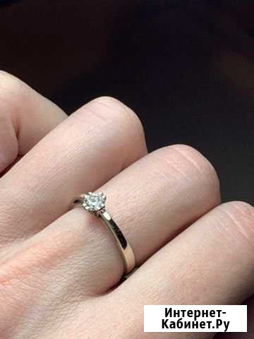 Кольцо с бриллиантом женское, размер 17 Псков - изображение 1