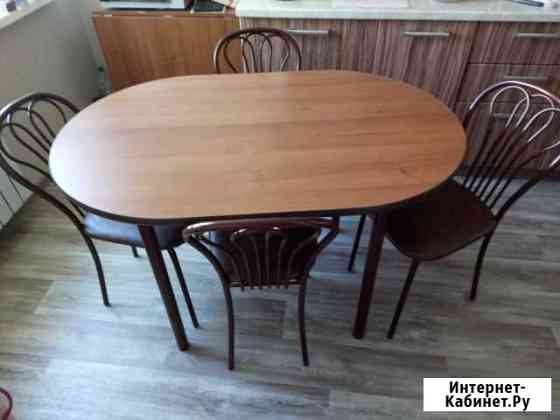 Продам кухонный стол со стульями Хабаровск