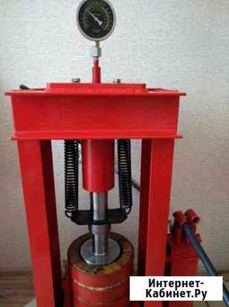 Маслопресс для отжима сыродавленных масел(дубовый Краснодар