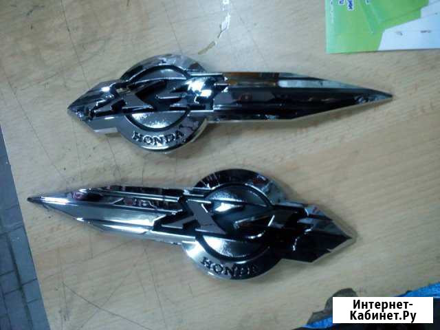 Эмблемы наклейки шильдики на бак Honda X4 Ростов-на-Дону - изображение 1