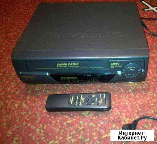 Видеомагнитофон Panasonic + кассеты Иваново