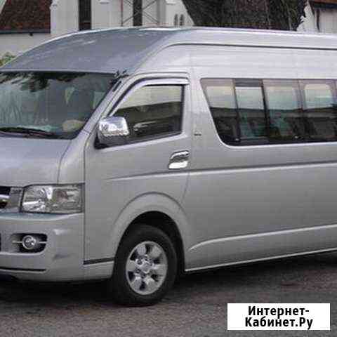 Заказ автобуса Toyota Hiace до 11 человек Сочи