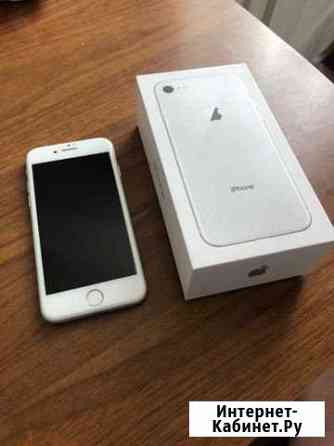 iPhone 8 Серов