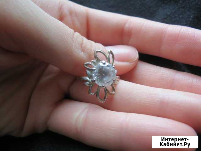 Кольцо из серебра с фианитом 16.5 Рязань - изображение 1