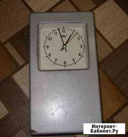 Электропервичные часы Свет 1974г Архангельск