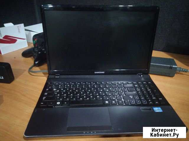 Ноутбук SAMSUNG NP300E5C Волосово - изображение 1