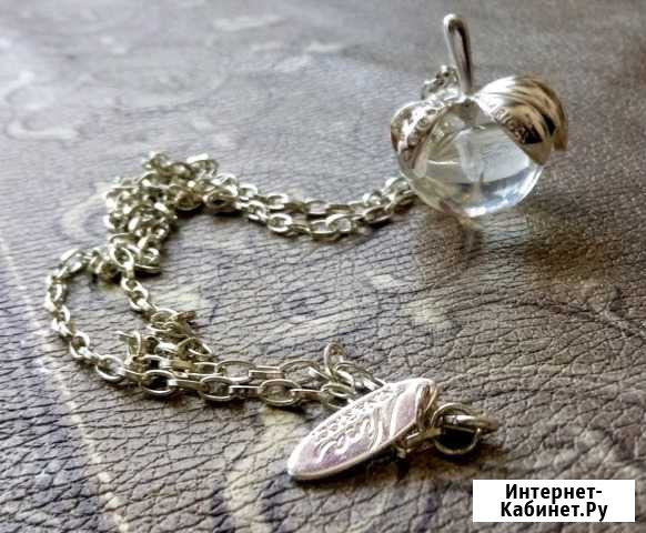 Винтаж: Цепочка с кулоном  Яблоко Nina Ricci Первоуральск - изображение 1