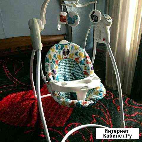 Качели Астрахань