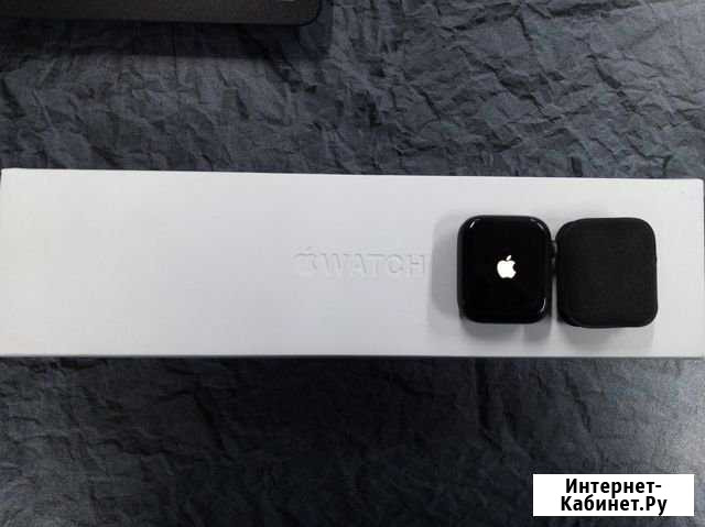 Часы Apple Watch Series 4 Братск - изображение 1