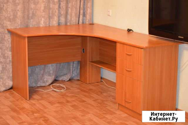 Стол компьютерный 120см*170см Челябинск - изображение 1