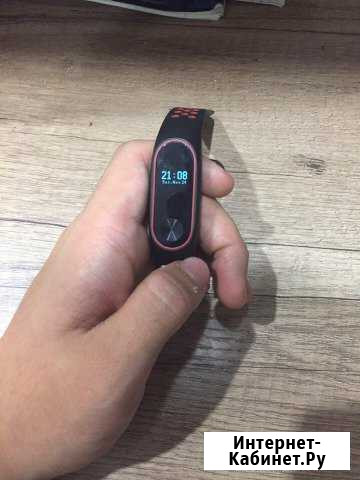 Продаю спортивные часы Mi Band 2 Горно-Алтайск - изображение 1