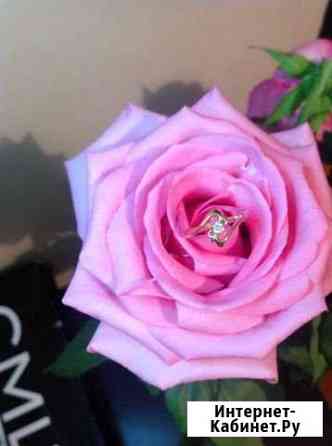 Колечко с бриллиантом р 16.5 Челябинск