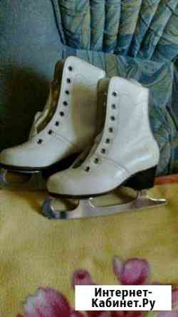 Коньки белые, новые Саратов
