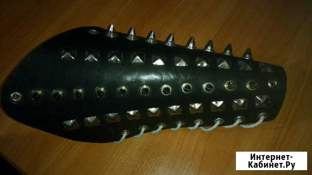 Рокерский нарукавник с шипами Абакан - изображение 1