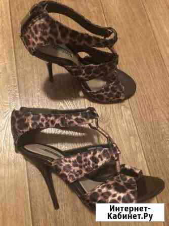Босоножки новые Омск