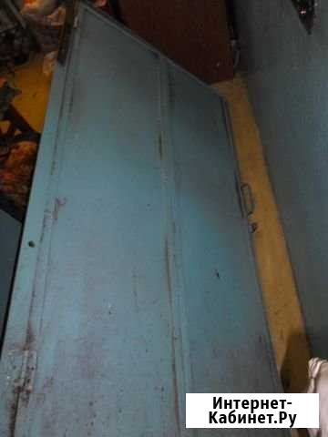 Продаю железную панель с дверью, 1м 55 см- 85 см Пенза - изображение 1