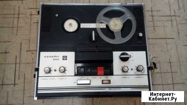 Магнитофон катушечный Саратов - изображение 1