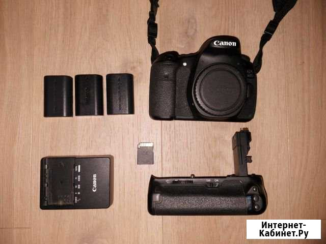Canon 60d body + 3 аккумулятора + батарейная ручка Томск - изображение 1