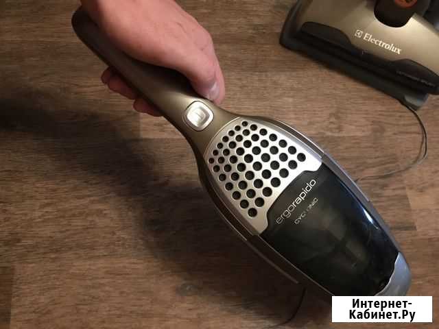 Пылесос Electrolux 2в1 Брянск - изображение 1